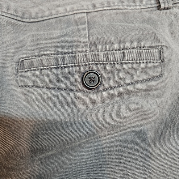 Dockers Women’s Gray Chino Pants Size 10M Straight Leg Stretch Classic Fit - Picture 7 of 8